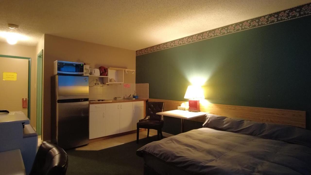 Sundre Motor Inn Exterior foto
